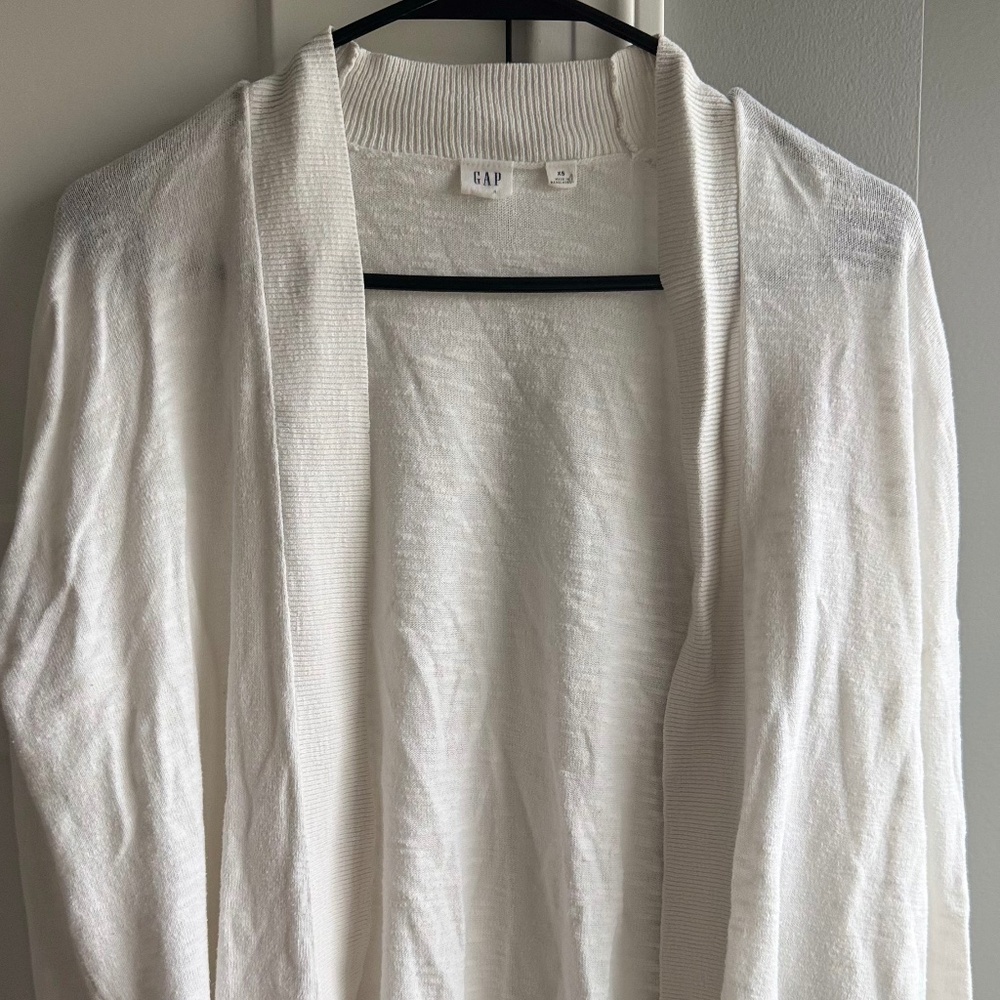 Gap white cardigan
